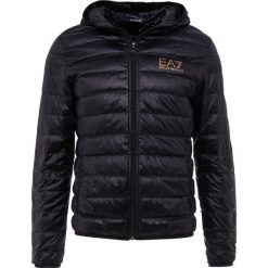 EA7 Emporio Armani Kurtka puchowa black. Czarne kurtki męskie EA7 Emporio Armani, z materiału. Za 719.00 zł.
