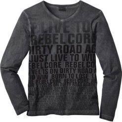 Shirt z długim rękawem Slim Fit bonprix antracytowy z nadrukiem. Koszulki męskie z długim rękawem marki bonprix. Za 32.99 zł.