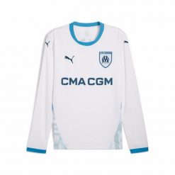 Koszulka domowa z długim rękawem OM 2024/25. Białe koszulki męskie z długim rękawem Puma, bez wzorów, eleganckie, bez kołnierzyka, bez ramiączek. W wyprzedaży za 267.00 zł.