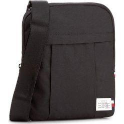Saszetka TOMMY HILFIGER - Tommy Crossover AM0AM02610 002. Torby męskie na ramię marki Tommy Hilfiger. W wyprzedaży za 189.00 zł.