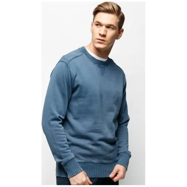 Timberland Bluza Mad River Garment Dyed Crew , niebieski, rozmiar M. Niebieskie bluzy nierozpinane męskie Timberland, m, bez wzorów, z bawełny, bez ramiączek, bez kaptura. W wyprzedaży za 319.99 zł.