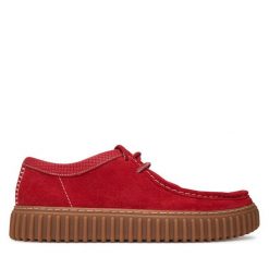 Półbuty Clarks. Czerwone codzienne półbuty męskie Clarks, bez wzorów, bez obcasa, bez zapięcia. Za 289.99 zł.