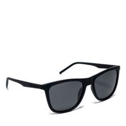 Okulary przeciwsłoneczne Polaroid. Czarne okulary przeciwsłoneczne męskie Polaroid, bez wzorów. Za 199.99 zł.