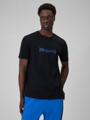 4F T-shirt regular z nadrukiem męski - czarny M. Czarne t-shirty męskie 4f, m, bez wzorów, z bawełny, bez kołnierzyka, bez ramiączek. Za 59.99 zł.