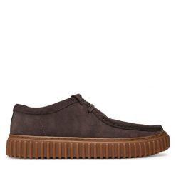 Półbuty Clarks. Brązowe codzienne półbuty męskie Clarks, bez wzorów, bez obcasa, bez zapięcia. Za 389.99 zł.