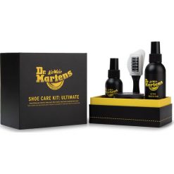Zestaw do czyszczenia DR. MARTENS - Shoe Care Kit 3 775000. Brązowe piżamy męskie Dr. Martens, bez wzorów, z nubiku, bez kołnierzyka, bez ramiączek. Za 129.00 zł.