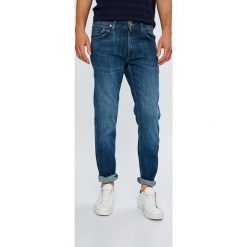 Wrangler - Jeansy Greensboro. Jeansy męskie marki Wrangler. W wyprzedaży za 219.90 zł.