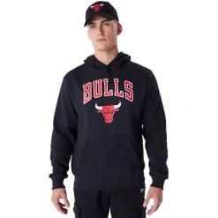 Bluza z kapturem New Era Chicago Bulls, Mężczyźni. Czarne bluzy nierozpinane męskie New Era, m, bez wzorów, z bawełny, z kapturem. Za 390.00 zł.