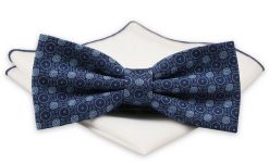 Niebiesko-Granatowa Mucha z Białą Poszetką -CHATTIER- Męska, Wzór Geometryczny, Koła. Niebieskie krawaty i muchy męskie Chattier, bez wzorów, eleganckie. Za 59.00 zł.
