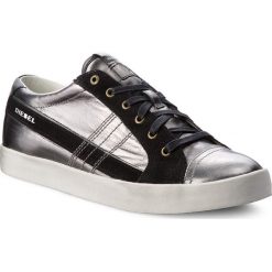 Sneakersy DIESEL - D-String Low Y01641 P1649 H1758 Gunmetal/Black. Czarne buty sportowe na co dzień męskie Diesel, z materiału. W wyprzedaży za 419.00 zł.