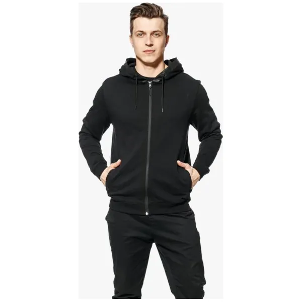 Umbro Bluza Boar , czarny, rozmiar M. Czarne bluzy nierozpinane męskie Umbro, m, bez wzorów, z bawełny, sportowe, bez ramiączek, bez kaptura. W wyprzedaży za 71.99 zł.