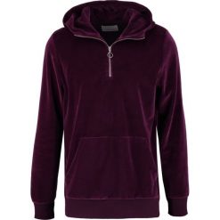 Samsøe & Samsøe ALFONSO Bluza z kapturem potent purple. Bluzy nierozpinane męskie marki Samsøe & Samsøe. W wyprzedaży za 383.20 zł.
