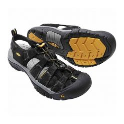 Sandały męskie Keen Newport H2 Men. Czarne buty zimowe męskie Keen, bez zapięcia. Za 437.95 zł.
