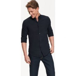 KOSZULA DŁUGI RĘKAW MĘSKA SLIM FIT. Koszule męskie TOP SECRET. W wyprzedaży za 59.99 zł.