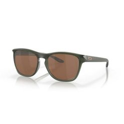 Okulary przeciwsłoneczne Oakley Manorburn. Zielone okulary przeciwsłoneczne męskie Oakley, bez wzorów, klasyczne. Za 840.50 zł.