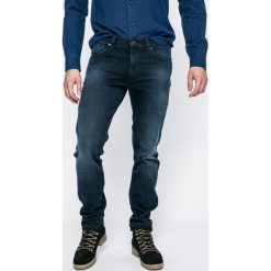 Wrangler - Jeansy. Jeansy męskie marki Wrangler. W wyprzedaży za 259.90 zł.