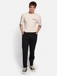 Redefined Rebel Spodnie dzianinowe Aron 226019 Czarny Regular Fit. Czarne spodnie na co dzień męskie Redefined Rebel, bez wzorów, z bawełny. Za 229.99 zł.