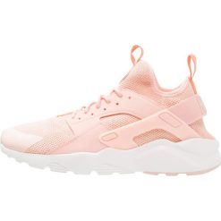 Nike Sportswear AIR HUARACHE RUN ULTRA Sneakersy niskie arctic orange/summit. Buty do biegania męskie marki Nike Sportswear. W wyprzedaży za 384.30 zł.