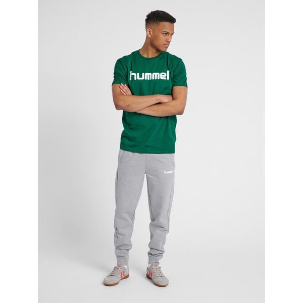 Koszulka sportowa z krótkim rękawem męska Hummel Cotton Logo. Zielone t-shirty sportowe męskie HUMMEL, m, bez wzorów, sportowe, bez ramiączek. Za 59.00 zł.