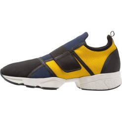 Samsøe & Samsøe KYLE Półbuty wsuwane lemon curry. Żółte codzienne półbuty męskie Samsøe & Samsøe, z materiału. Za 749.00 zł.