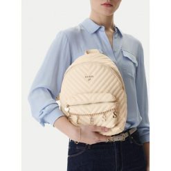 Plecak Guess. Białe plecaki męskie Guess, z aplikacjami. Za 294.99 zł.