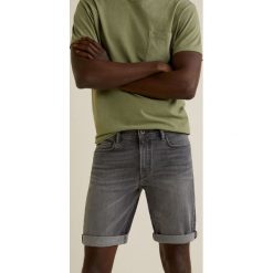 Mango Man - Szorty jeansowe Rock4. Szorty męskie Mango Man. Za 139.90 zł.