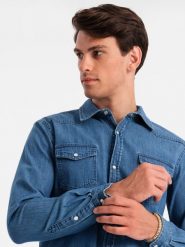 Koszula męska jeansowa na zatrzaski z kieszonkami - niebieska V2 - Rozmiar: S. Niebieskie koszule męskie Ombre Clothing, l, bez wzorów, z bawełny, bez kołnierzyka, bez ramiączek. W wyprzedaży za 127.49 zł.