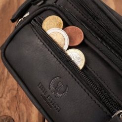 Paolo Peruzzi Saszetka męska skórzana klasyczna nerka biodrowa czarna vintage T-136-HBL. Czarne saszetki męskie Paolo Peruzzi, bez wzorów. Za 200.95 zł.