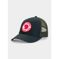 Czapka truckerka Fjallraven 1960 Logo Langtradarkeps. Niebieskie czapki męskie Fjällräven, bez wzorów, sportowe. Za 177.99 zł.