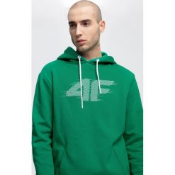 Bluza męska BLM257 - zielony. Bluzy nierozpinane męskie marki 4f. W wyprzedaży za 89.99 zł.