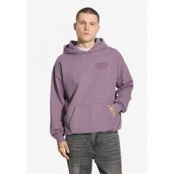 Bluza sportowa męska Prosto Flathead z kapturem. Fioletowe bluzy nierozpinane męskie Prosto., m, bez wzorów, z kapturem. Za 424.99 zł.
