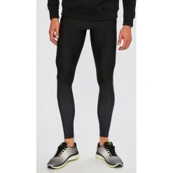 Under Armour - Spodnie. Długie spodnie sportowe męskie marki Under Armour. W wyprzedaży za 139.90 zł.