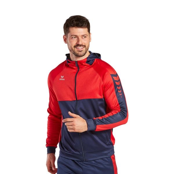 Kurtka treningowa z kapturem Erima Six Wings. Czerwone kurtki męskie Erima, xl, bez wzorów, eleganckie, bez ramiączek, z kapturem. W wyprzedaży za 239.00 zł.