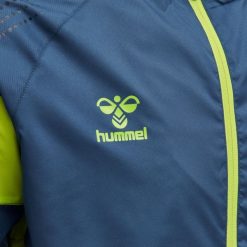 Kurtka Hummel hmllead hmlPRO training /windbreaker. Niebieskie kurtki męskie HUMMEL, m, bez wzorów, sportowe, bez ramiączek, bez kaptura. W wyprzedaży za 305.45 zł.