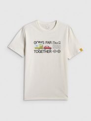 4F T-shirt regular z nadrukiem męski - biały XL. Białe t-shirty męskie 4f, m, bez wzorów, z bawełny, bez kołnierzyka, bez ramiączek. Za 79.99 zł.