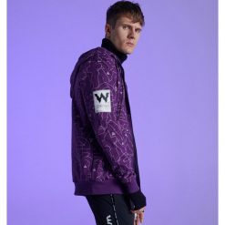 Bluza all over z kolekcji Whatever - Fioletowy. Bluzy nierozpinane męskie marki Cropp. Za 139.99 zł.