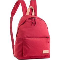 Plecak EASTPAK - Padded Sleek'R EK46D Studded Rose 69U. Czerwone plecaki męskie Eastpak, z materiału. W wyprzedaży za 289.00 zł.