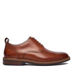 Półbuty Clarks. Brązowe eleganckie półbuty męskie Clarks, wizytowe, bez obcasa, bez zapięcia. Za 479.99 zł.