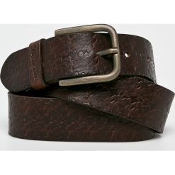 Wrangler - Pasek skórzany. Brązowe paski męskie Wrangler, w paski, z materiału. Za 149.90 zł.