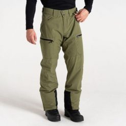 Spodnie narciarskie dla mężczyzn Dare2B DMW573R. Zielone spodnie narciarskie i snowboardowe męskie Dare 2B, bez wzorów, narciarskie. Za 349.99 zł.