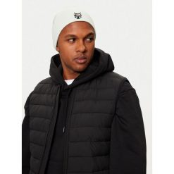 Czapka Quiksilver. Białe czapki męskie Quiksilver, na zimę, bez wzorów. Za 129.99 zł.