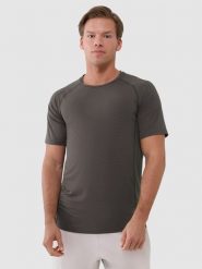 4F Koszulka treningowa szybkoschnąca męska - brązowa M. Brązowe t-shirty męskie 4f, m, bez wzorów, z dzianiny, bez kołnierzyka, bez ramiączek. W wyprzedaży za 99.99 zł.