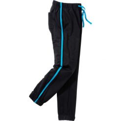 Spodnie sportowe bonprix czarny. Długie spodnie sportowe męskie marki bonprix. Za 69.99 zł.