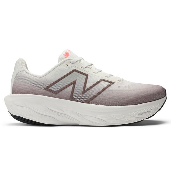 Buty męskie New Balance Fresh Foam 1080 v14 M108014F – białe. Białe buty do biegania męskie New Balance, bez wzorów, z żakardem, bez zapięcia, do biegania. Za 849.99 zł.