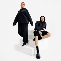 Bluza z kapturem unisex Elementals. Czarne bluzy nierozpinane męskie Decathlon, m, bez wzorów, z bawełny, sportowe, bez ramiączek, z kapturem. Za 169.99 zł.