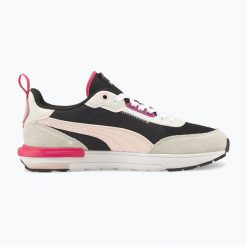 Buty męskie PUMA R22. Czarne buty trekkingowe męskie Puma, bez wzorów, sportowe, bez obcasa, bez zapięcia. Za 169.99 zł.
