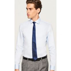 Koszula regular fit - Niebieski. Koszule męskie marki Reserved. W wyprzedaży za 39.99 zł.