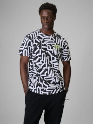 4F T-shirt regular z nadrukiem męski - biały S. Białe t-shirty męskie 4f, m, bez wzorów, z bawełny, bez kołnierzyka, bez ramiączek. Za 89.99 zł.