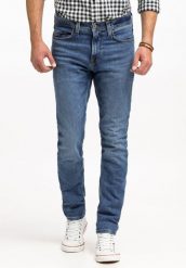 MUSTANG VEGAS SLIM MĘSKIE SPODNIE JEANSOWE JEANSY DŻINSY DENIM BLUE 1015350 5000 682, W34 L30. Niebieskie spodnie na co dzień męskie Mustang, bez wzorów, z bawełny, klasyczne, długie. Za 249.99 zł.