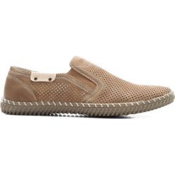 Khaki Półbuty Gasp. Codzienne półbuty męskie marki Born2be. Za 89.99 zł.